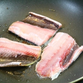 にしんのフライパン焼き 小骨カリカリ焼き レシピ 作り方 By きばな 楽天レシピ にしんのフライパン焼き 小骨カリカリ焼き レシピ 作り方 By きばな 楽天レシピ